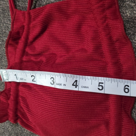 Zaful Red Ruffled Bandeau Top - Picture 6 of 6